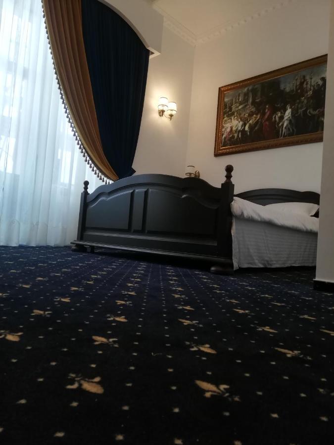Weiss Little Palace Брашов Екстериор снимка